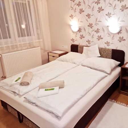 Béri Apartman Siófok Esterno foto